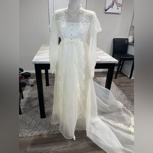 Vintage unionmade Victorian coquette lace embellished wedding gown dress